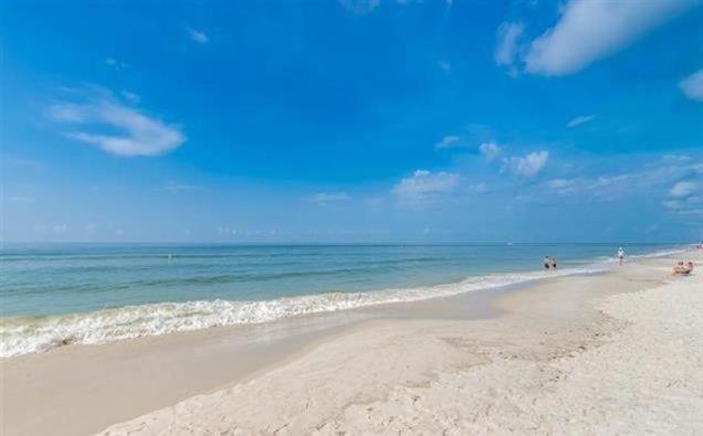 Island Winds West 477 By Albvr - Beachfront, Updated & Beautiful! Just Steps To The Beach & Hangout! 海湾海岸 外观 照片