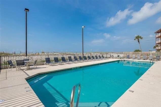 Island Winds West 477 By Albvr - Beachfront, Updated & Beautiful! Just Steps To The Beach & Hangout! 海湾海岸 外观 照片