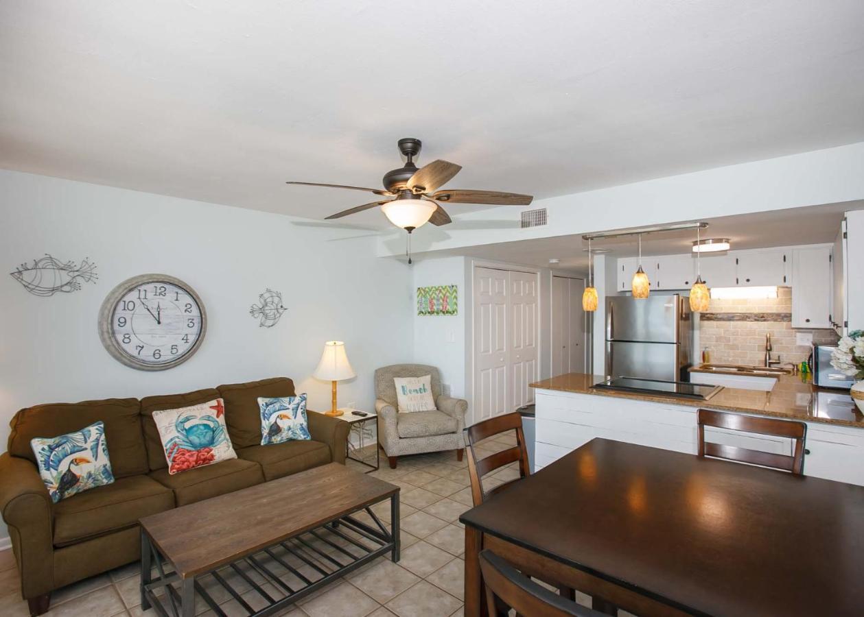 Island Winds West 477 By Albvr - Beachfront, Updated & Beautiful! Just Steps To The Beach & Hangout! 海湾海岸 外观 照片
